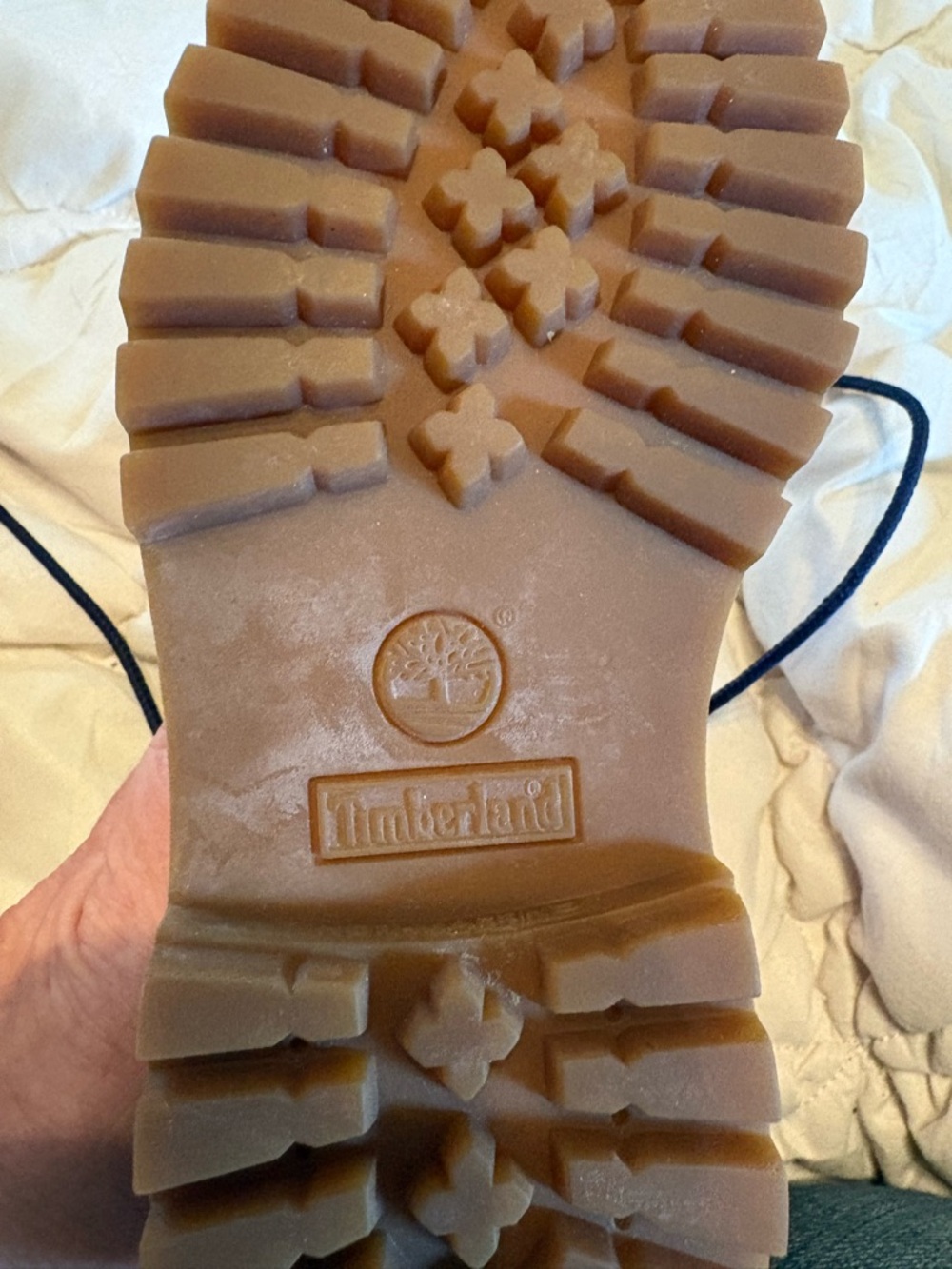 Timberland Red Suede Kids' Boots with Blue Laces - Picture 9 of 13